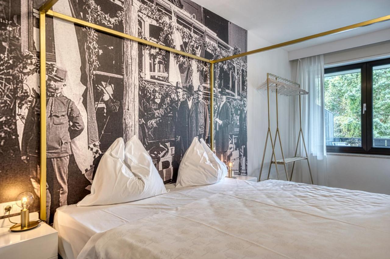 Goldfinger + Suites Lana Luaran gambar