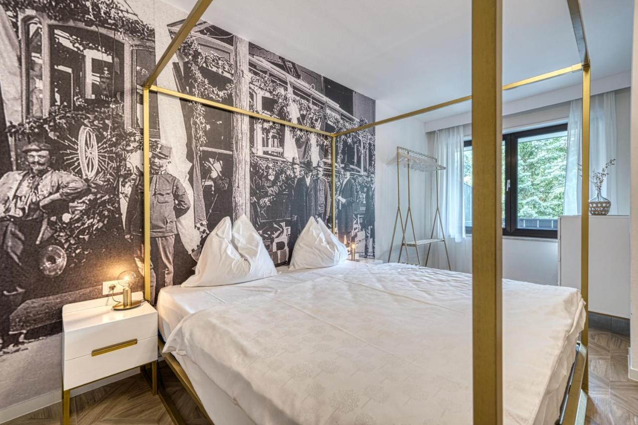 Goldfinger + Suites Lana Luaran gambar