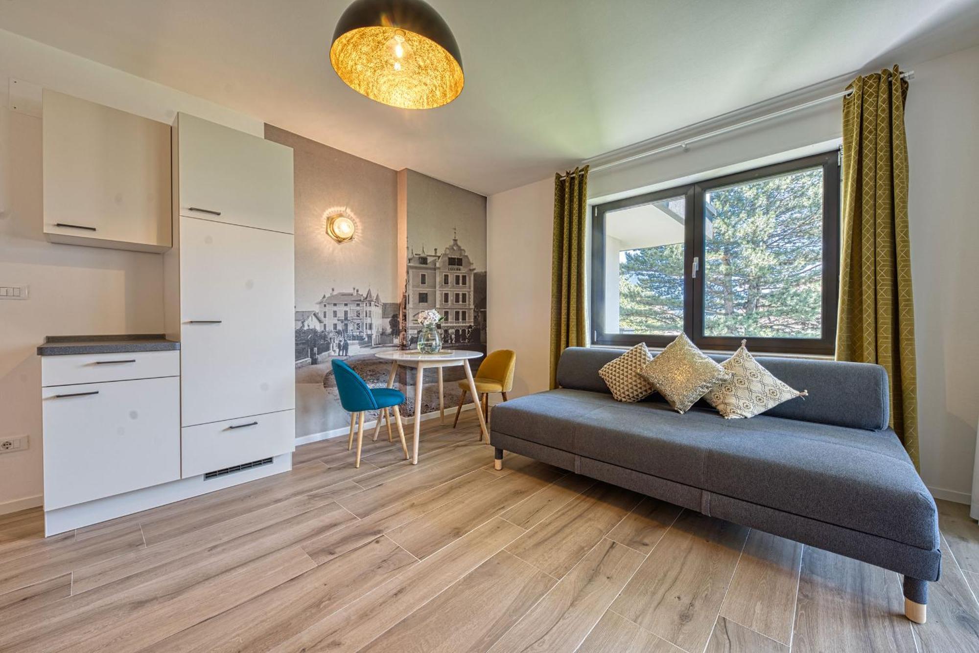 Goldfinger + Suites Lana Luaran gambar